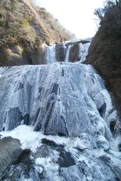 袋田の滝冬1
