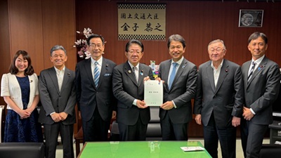 TX土浦延伸要望(金子国土交通大臣へ)