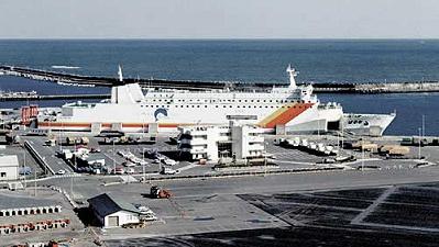 大洗・苫小牧・室蘭間のカーフェリー写真