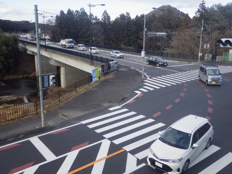 下津原橋東交差点の写真
