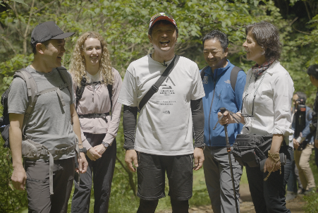 御岩山ハイキングの様子