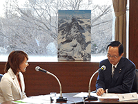 ラジオ(茨城放送)広報「新議長インタビュー」の収録を行う小川議長