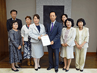 社会福祉法人茨城県母子寡婦福祉連合会より要望を受ける小川議長