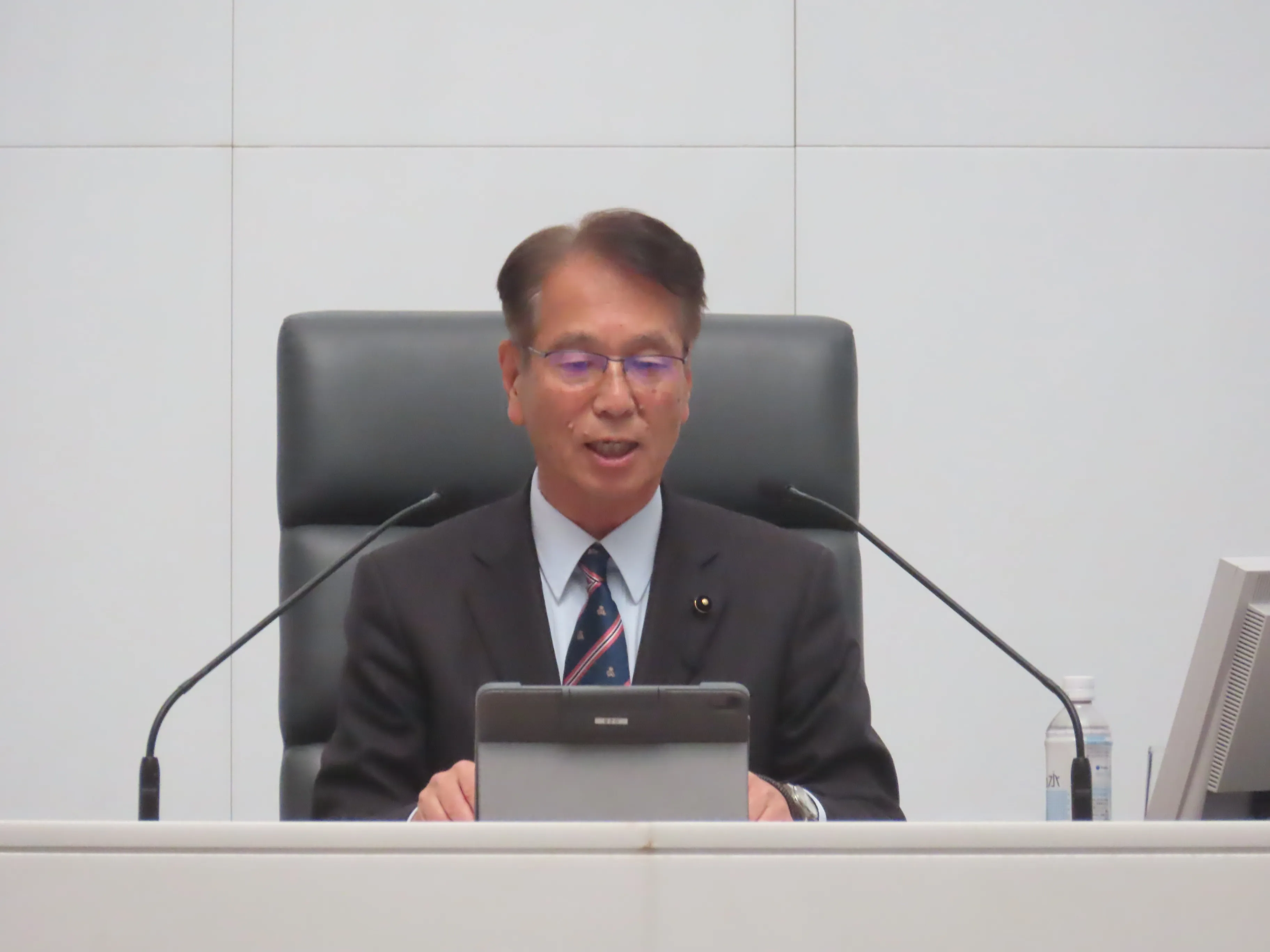 定例会の様子１