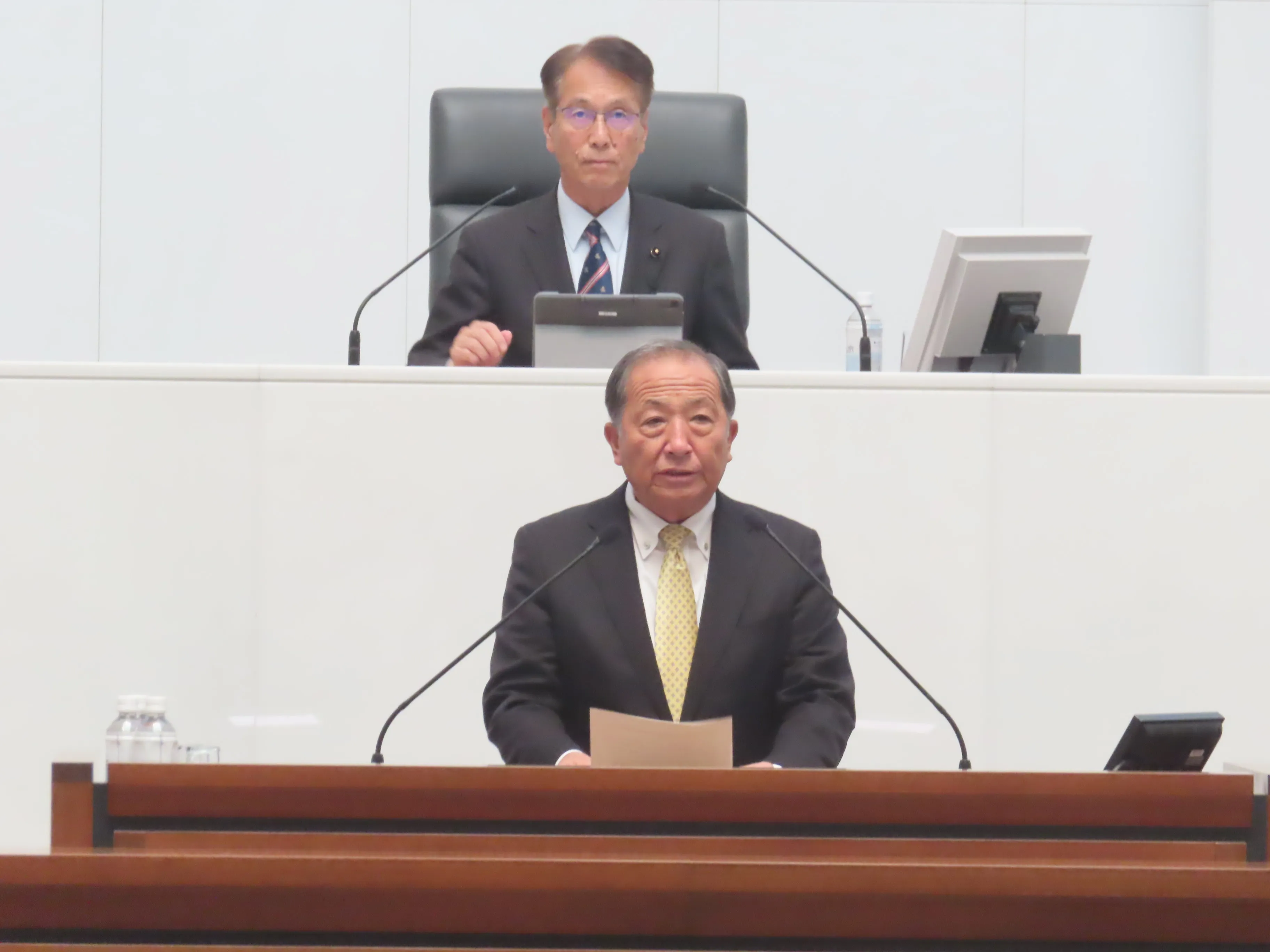 定例会の様子３