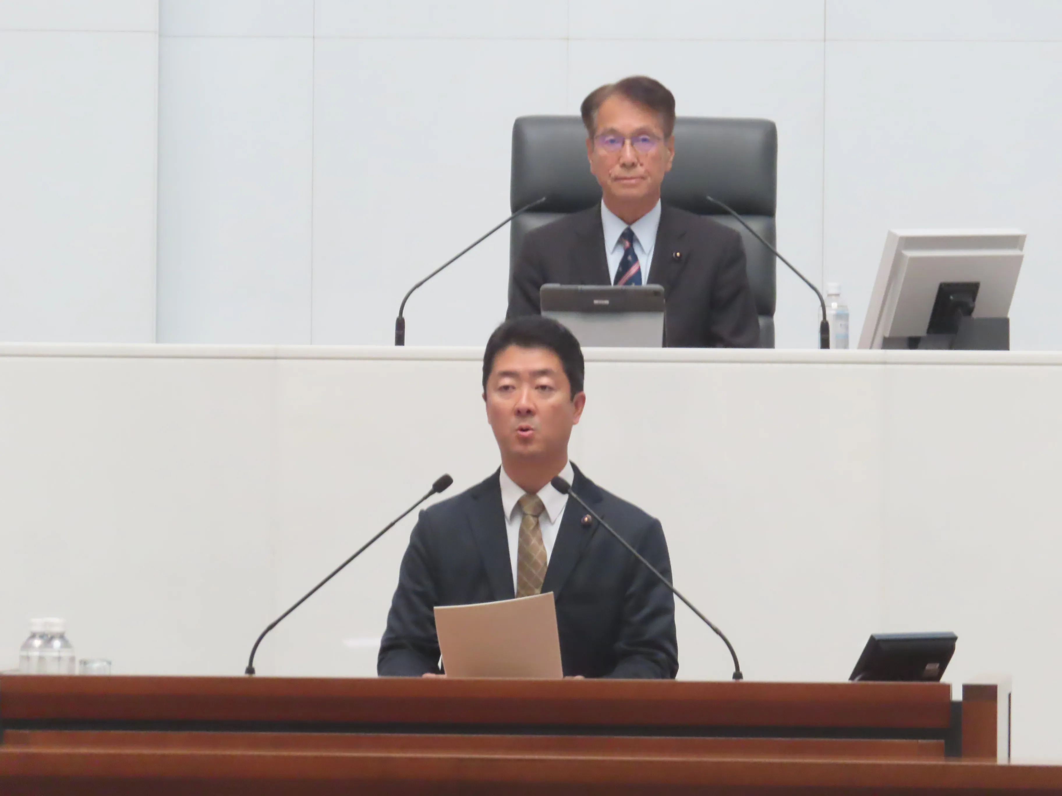 定例会の様子４