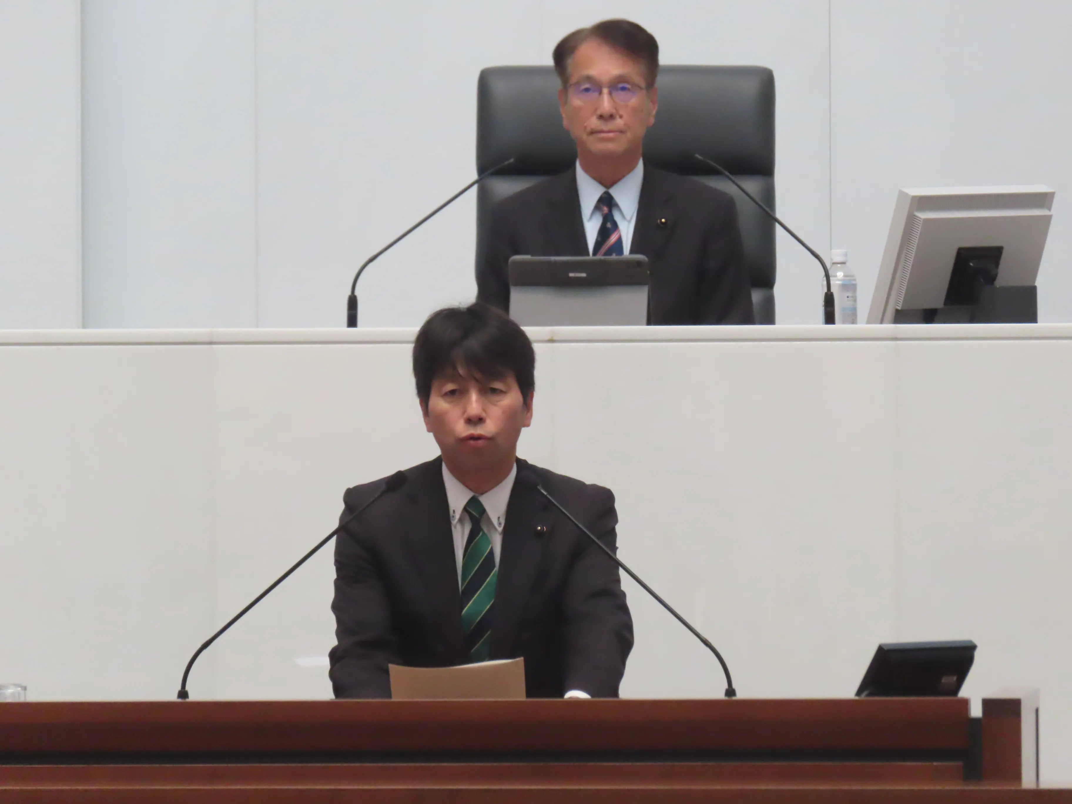 定例会の様子６