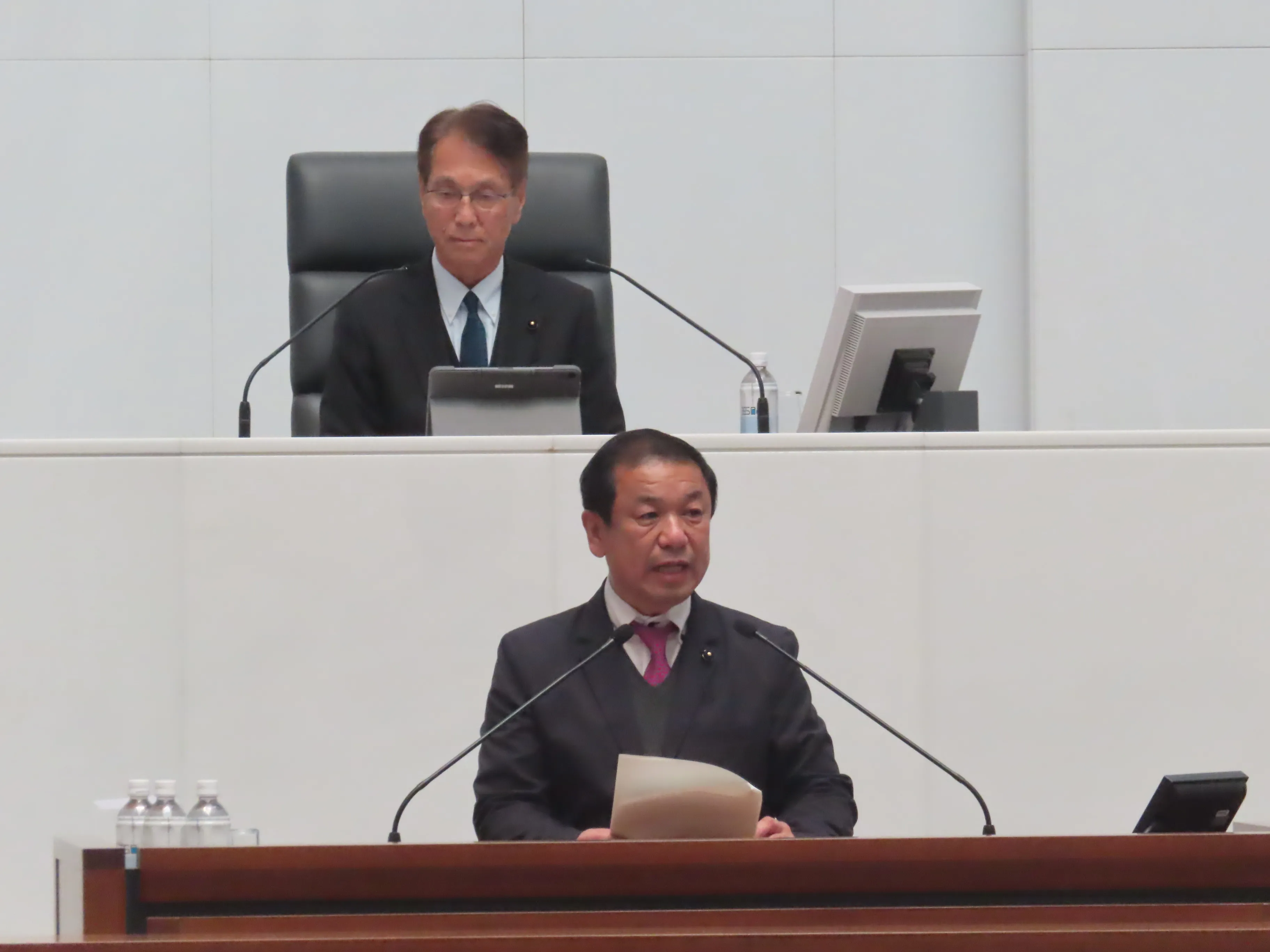 本会議の様子４