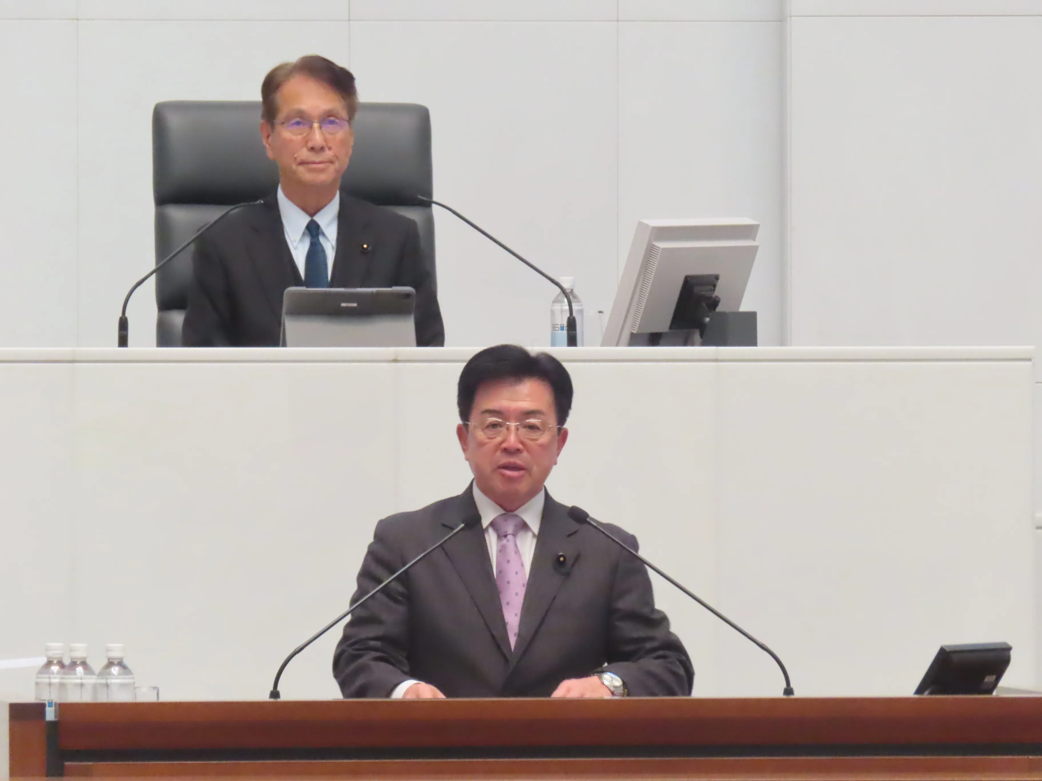 本会議の様子６