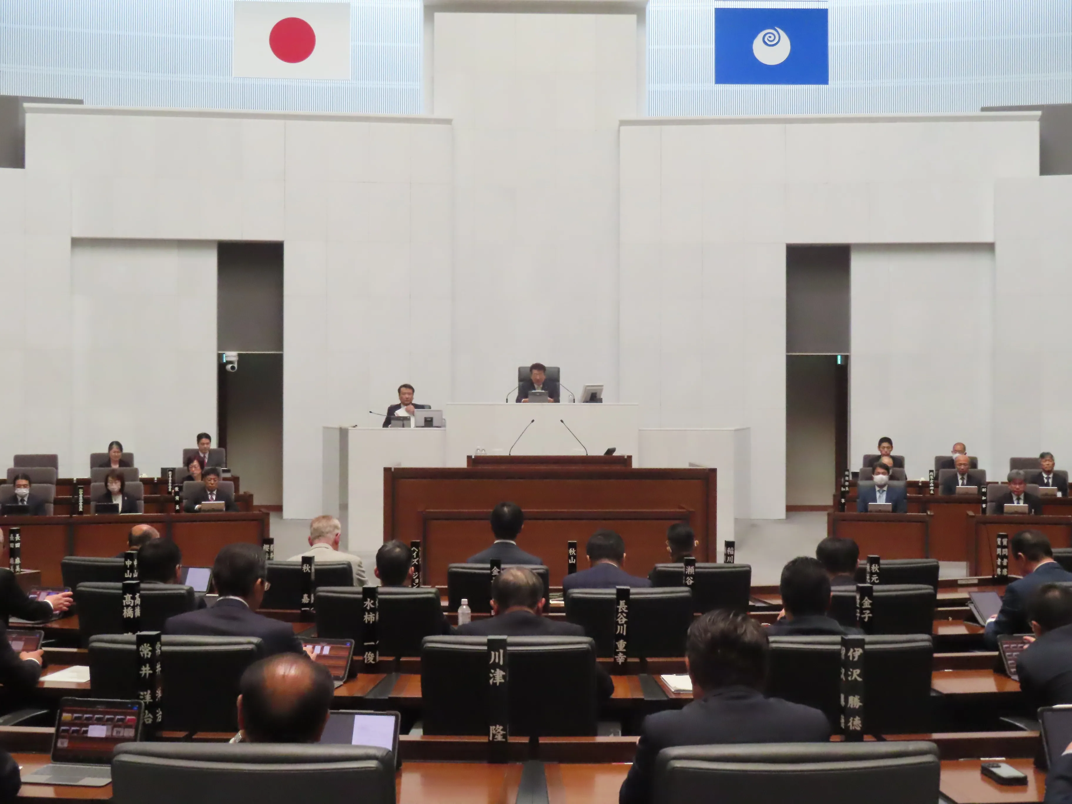 定例会の様子１