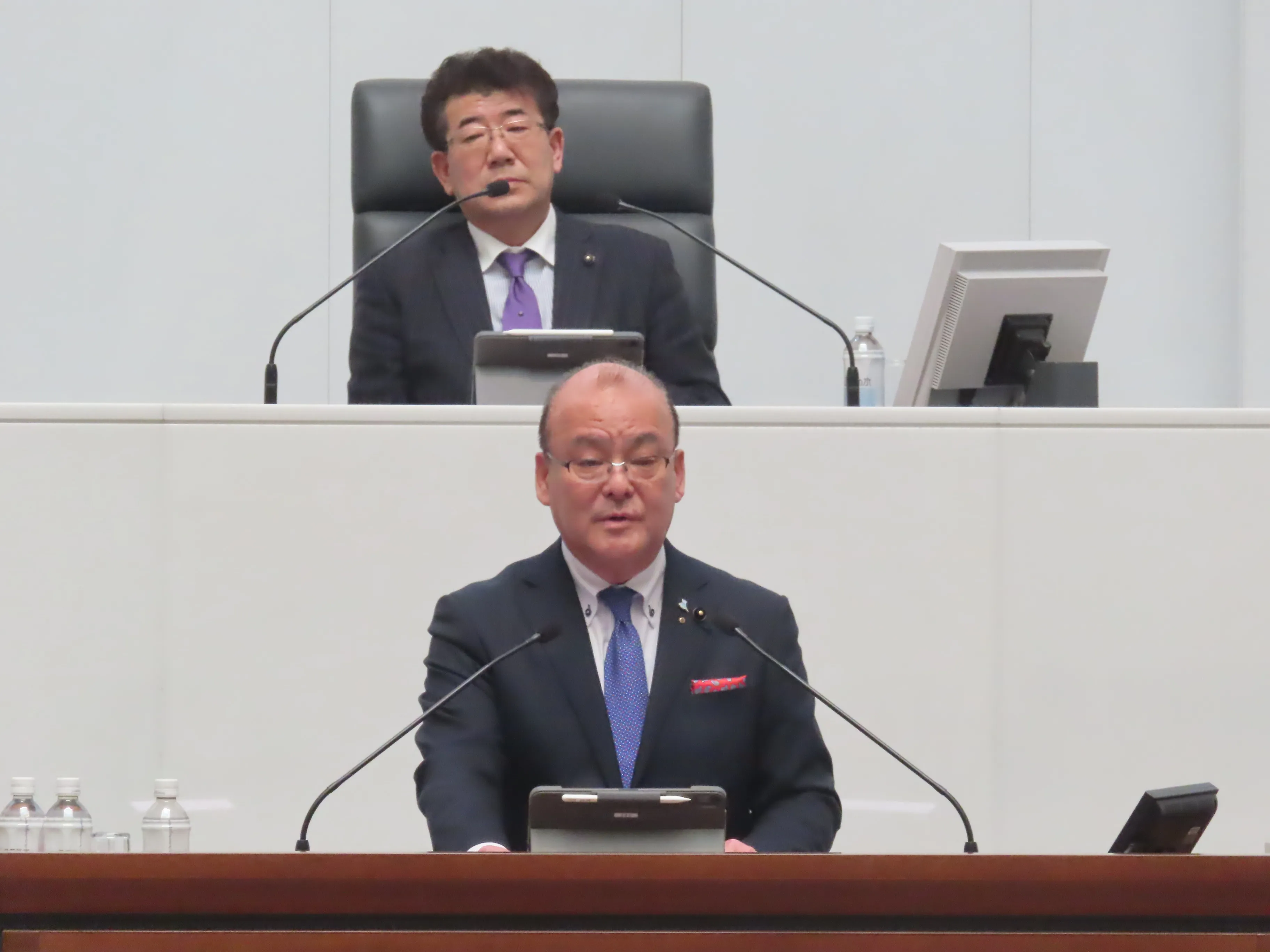 定例会の様子２