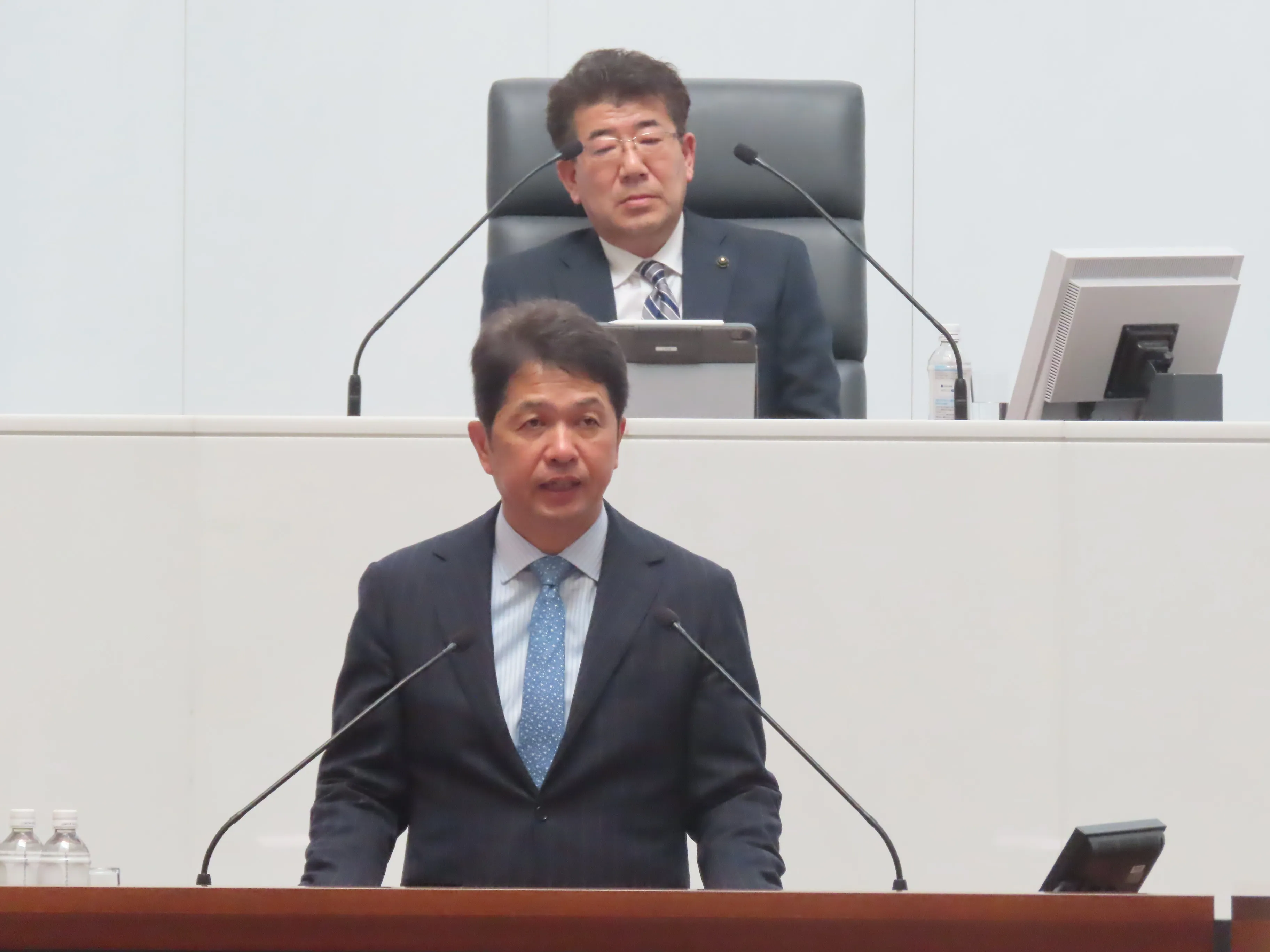 定例会の様子３