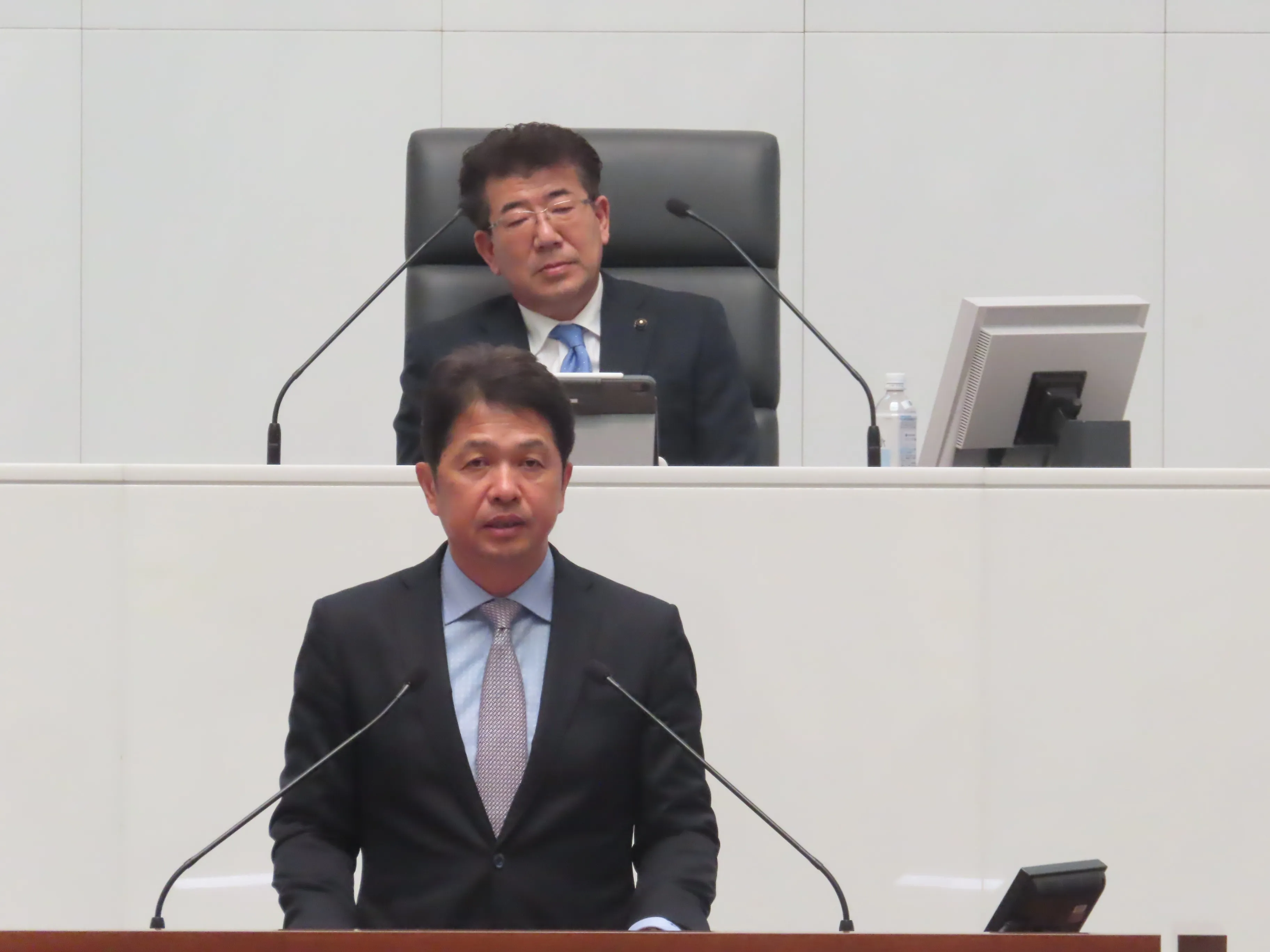 定例会の様子３