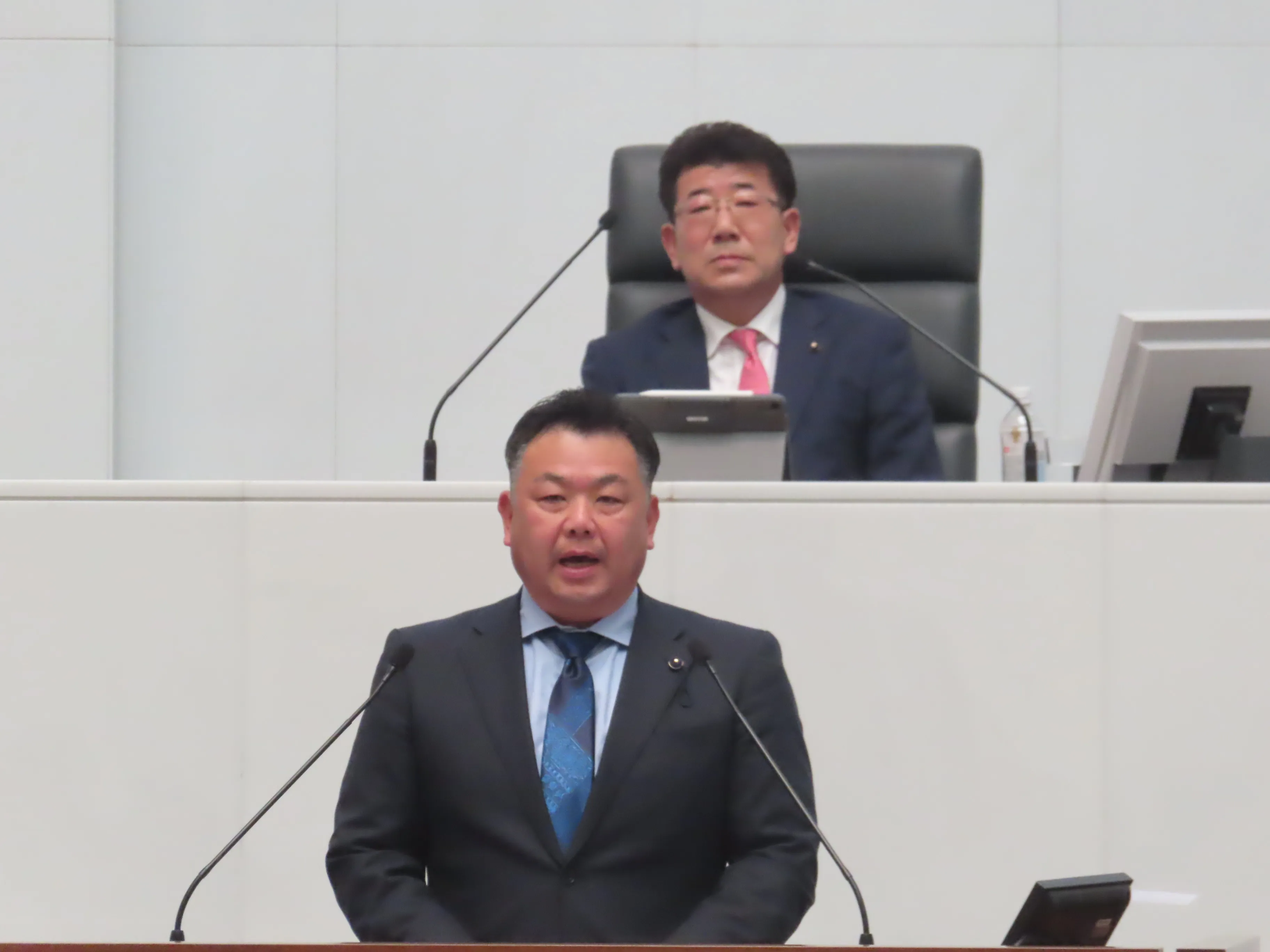 定例会の様子２