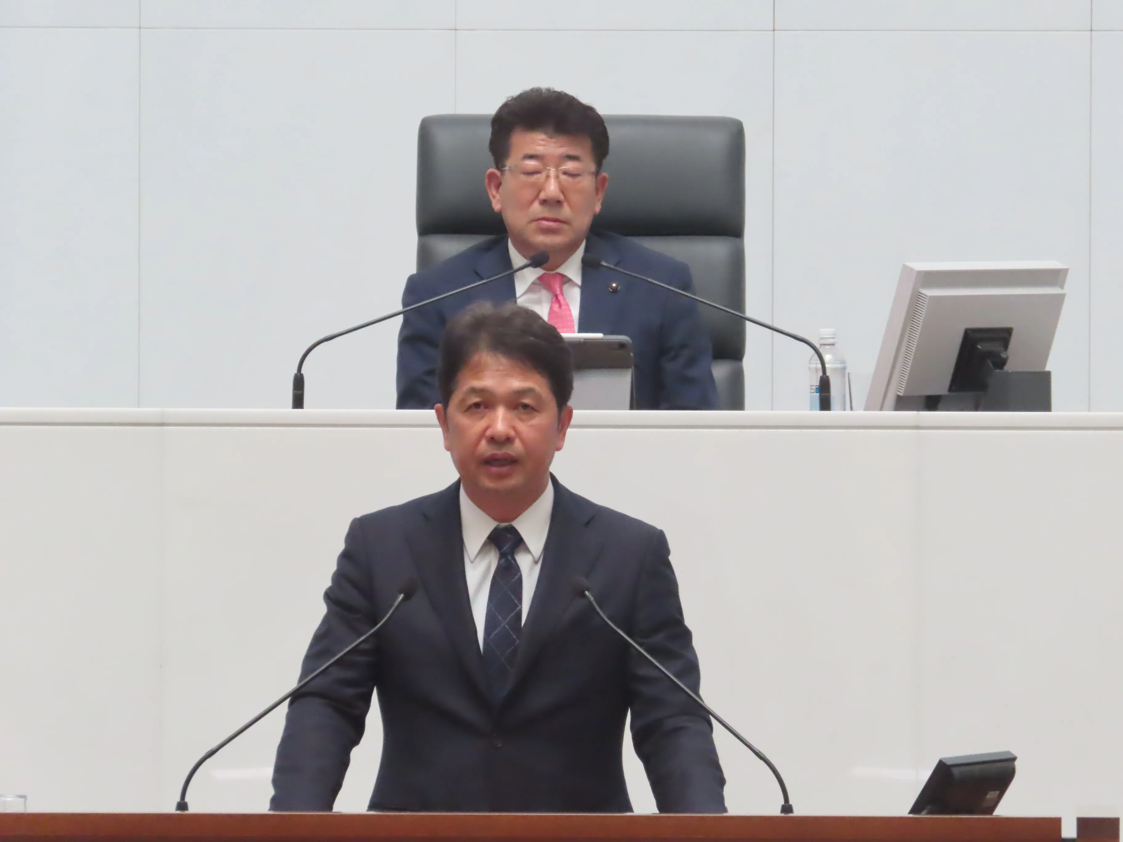 定例会の様子３