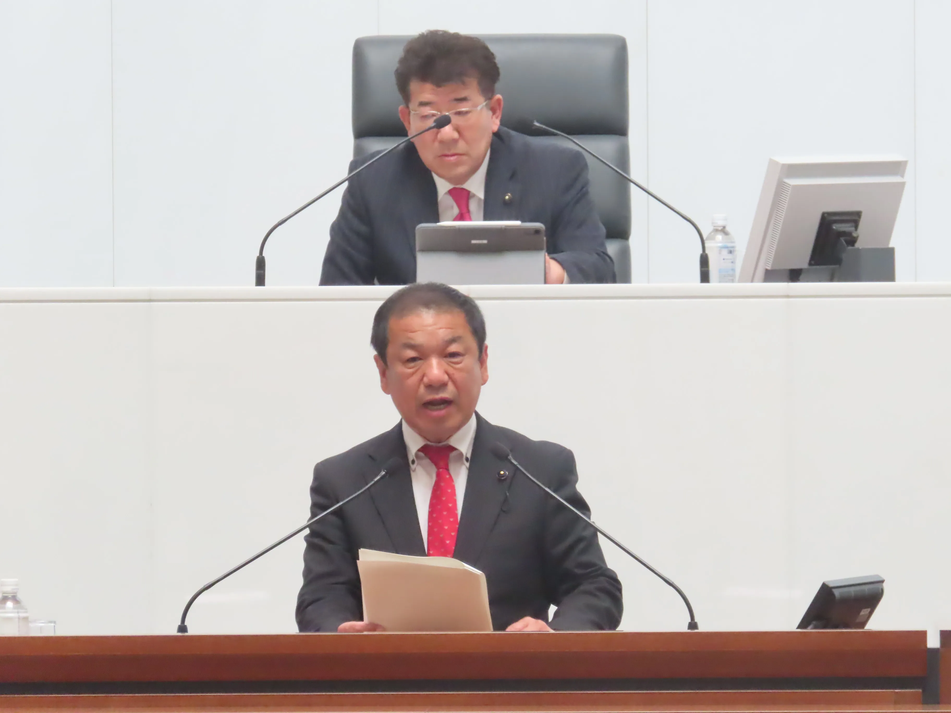 定例会の様子６