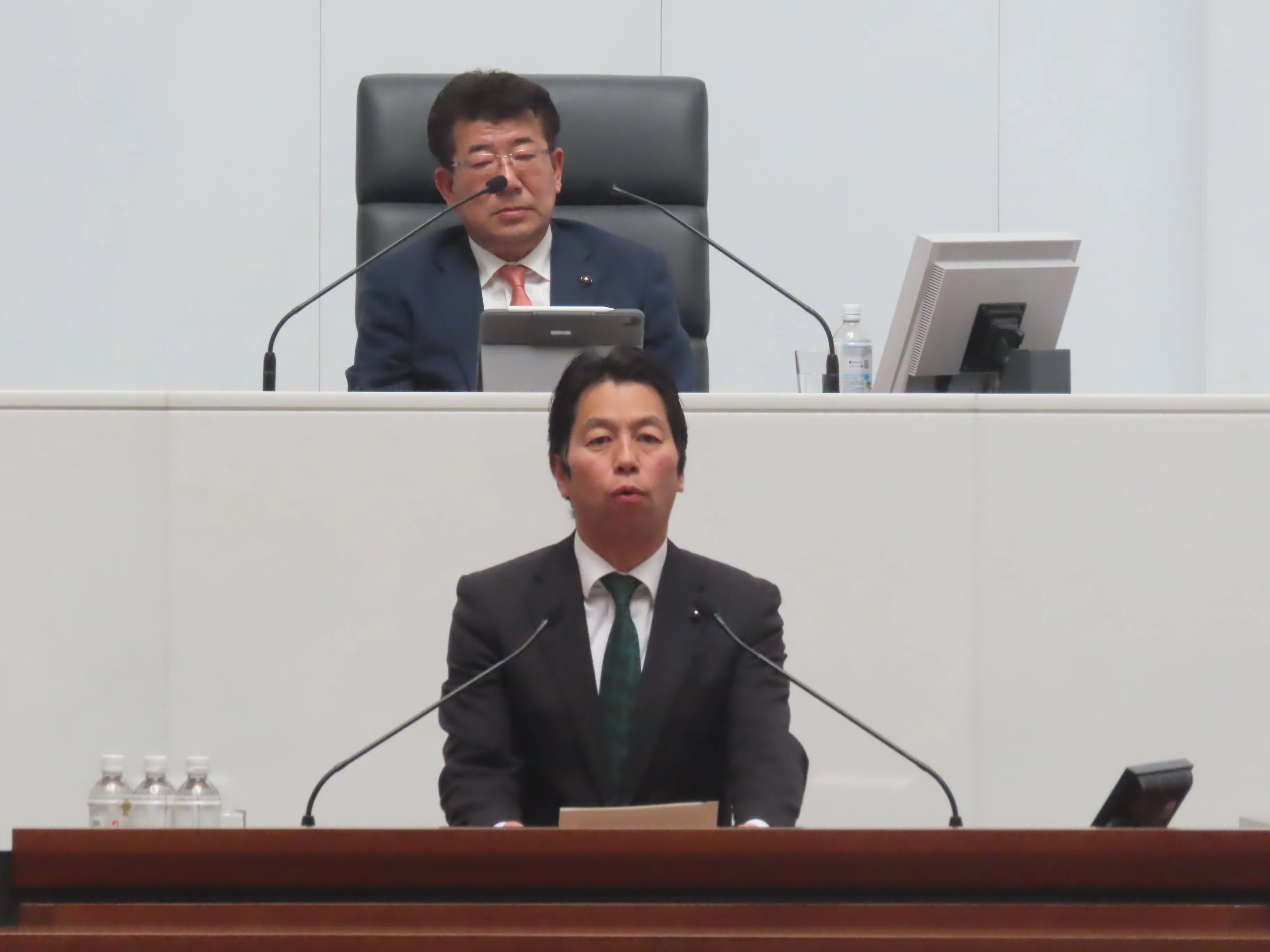 定例会の様子５