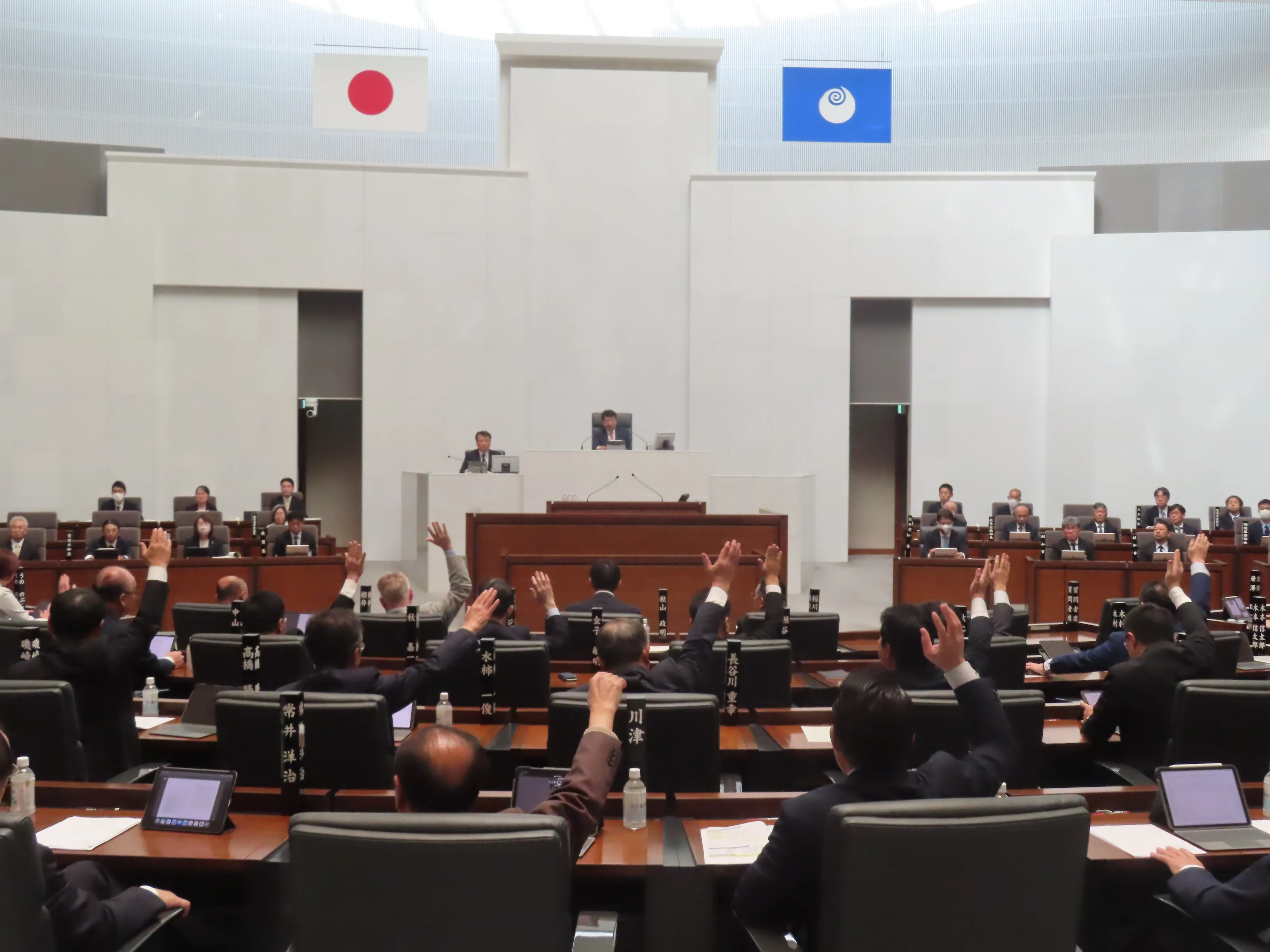 定例会の様子９