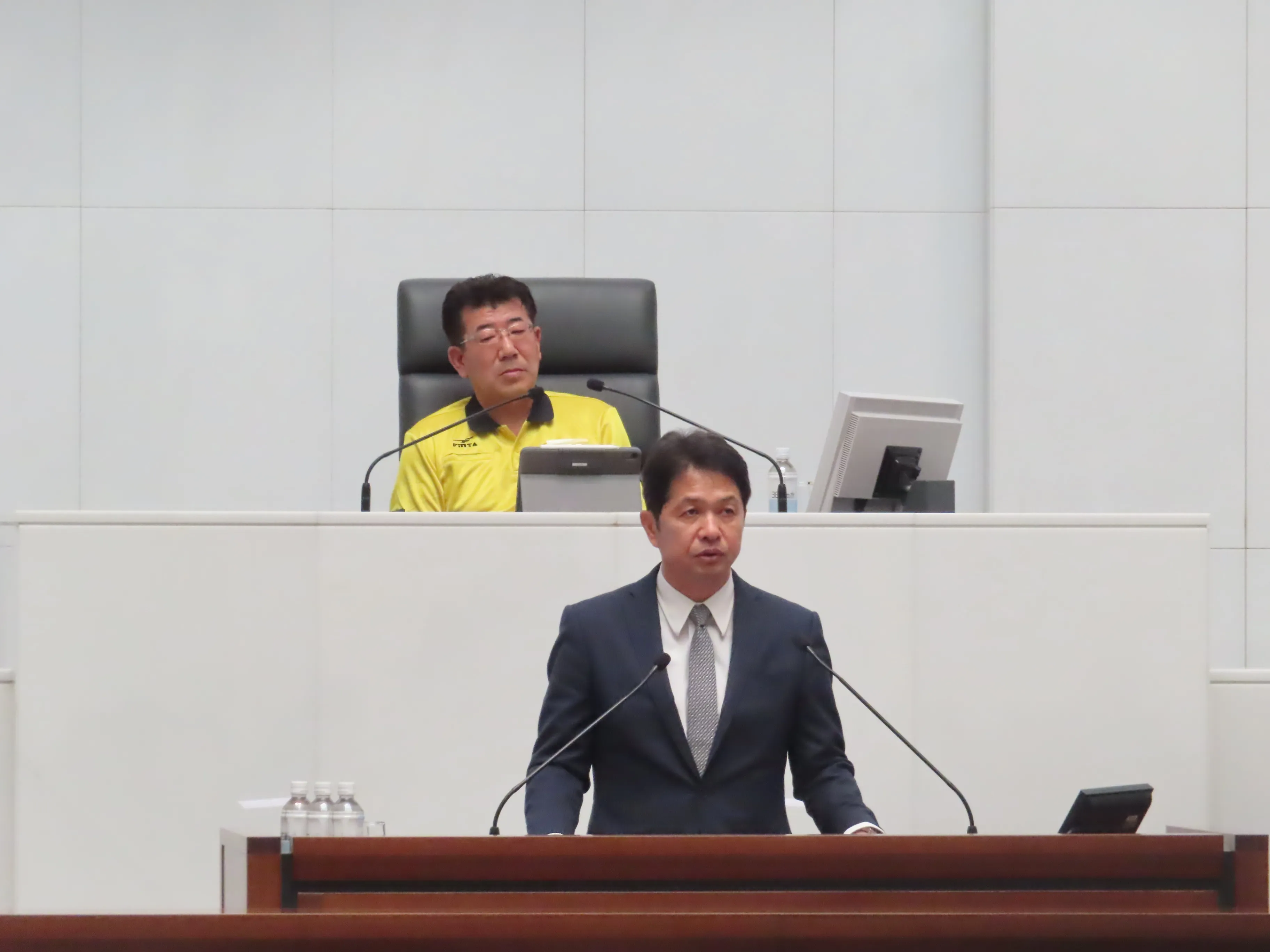 本会議の様子２