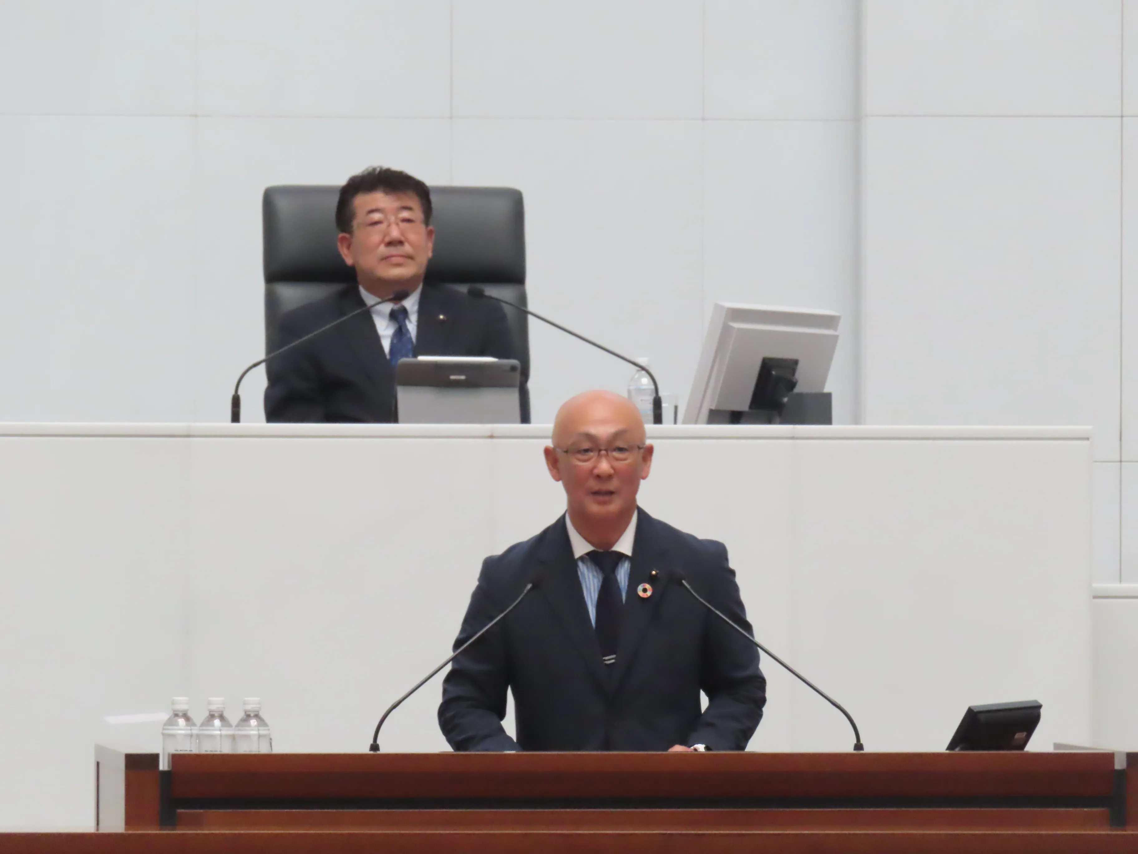 本会議の様子１