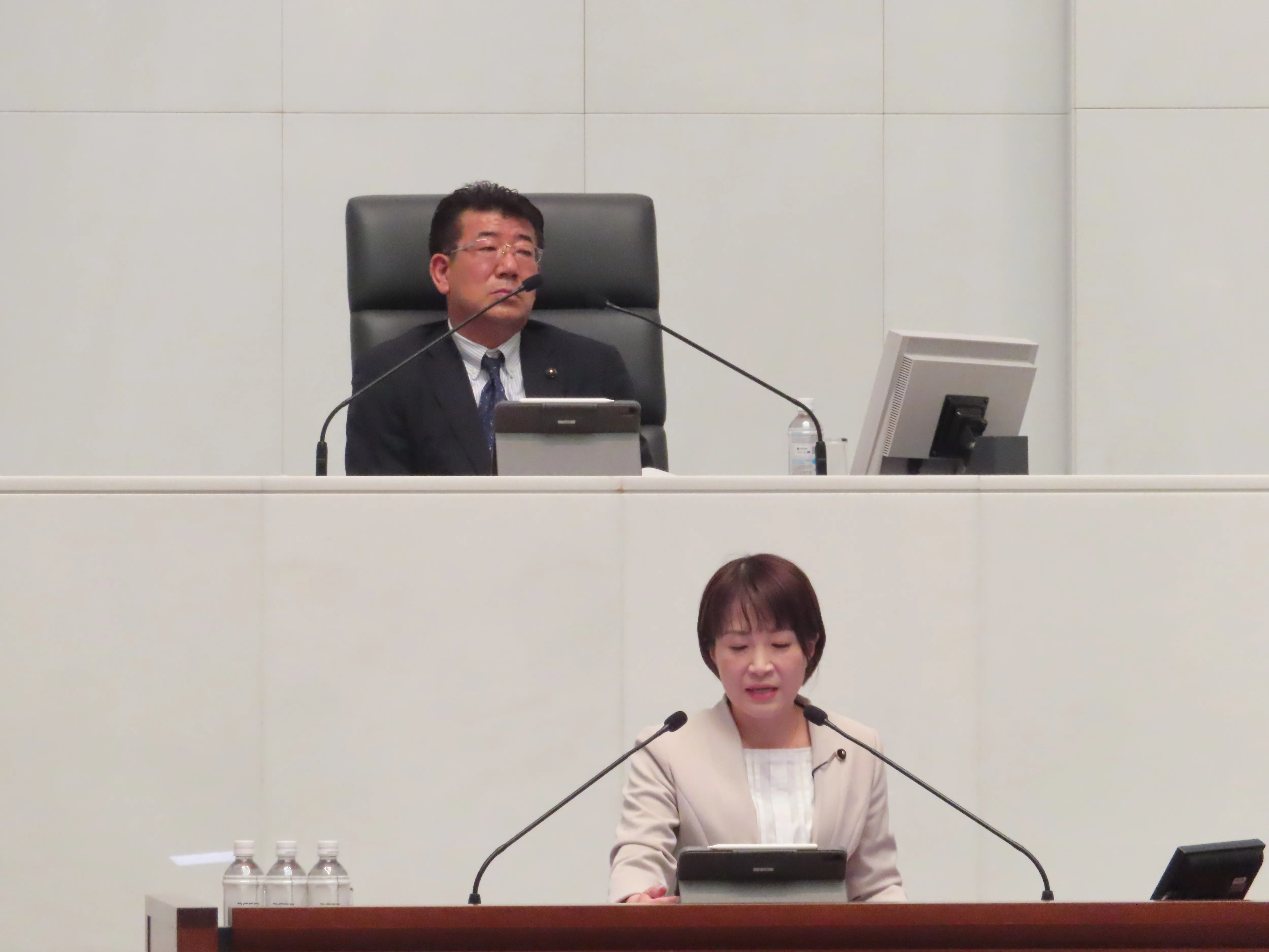 本会議の様子２
