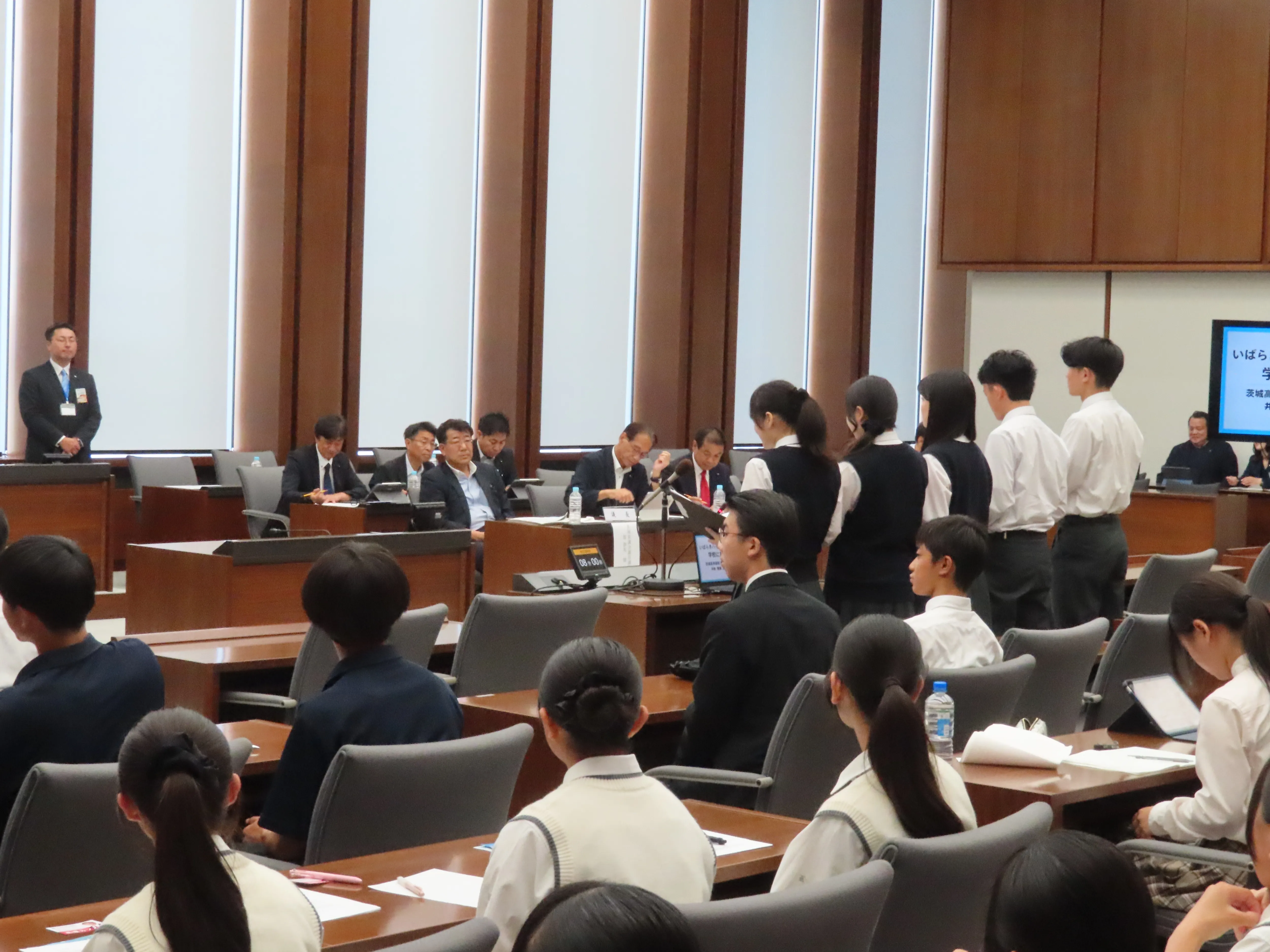 会議の様子２