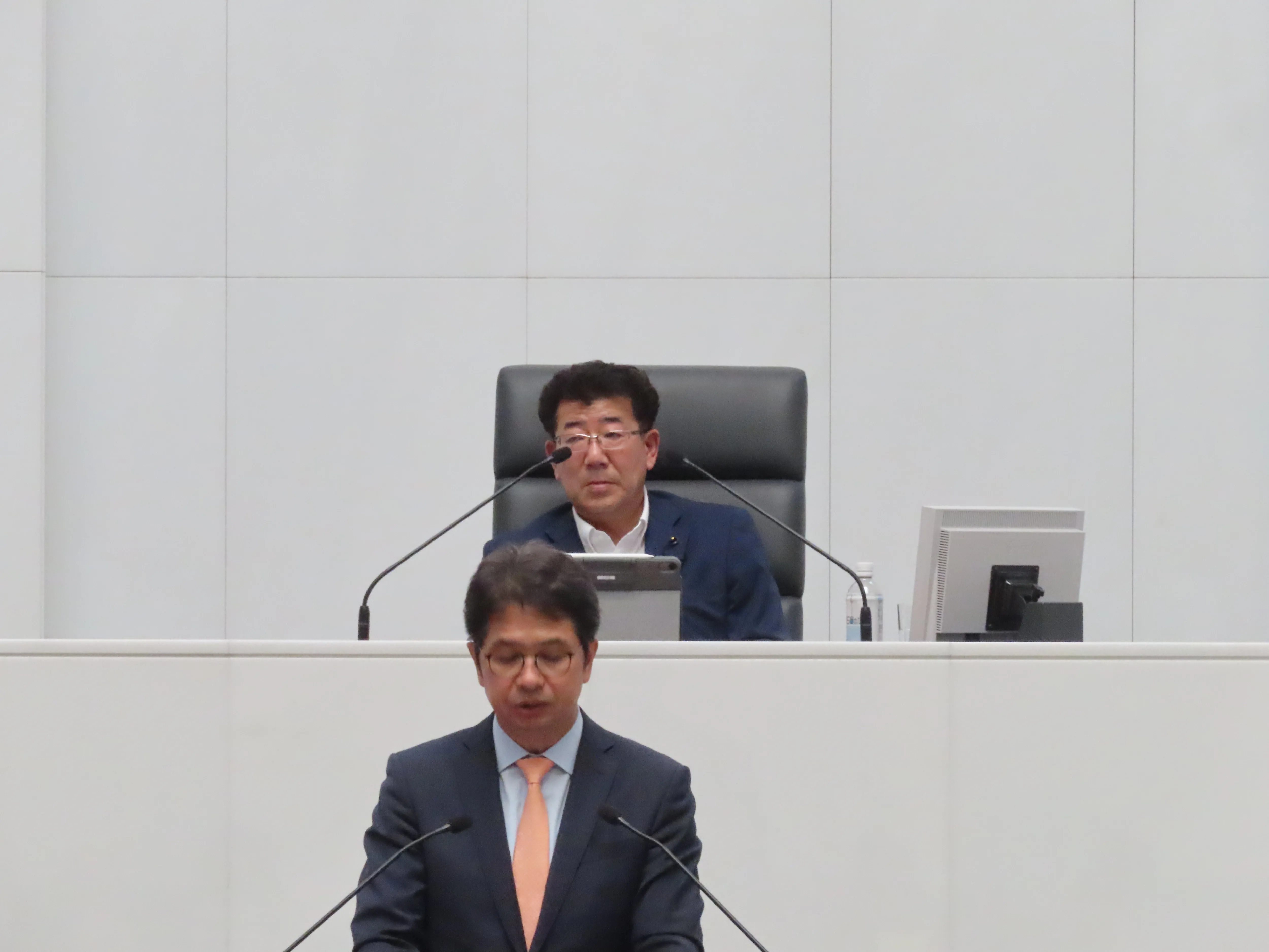 議会の様子２