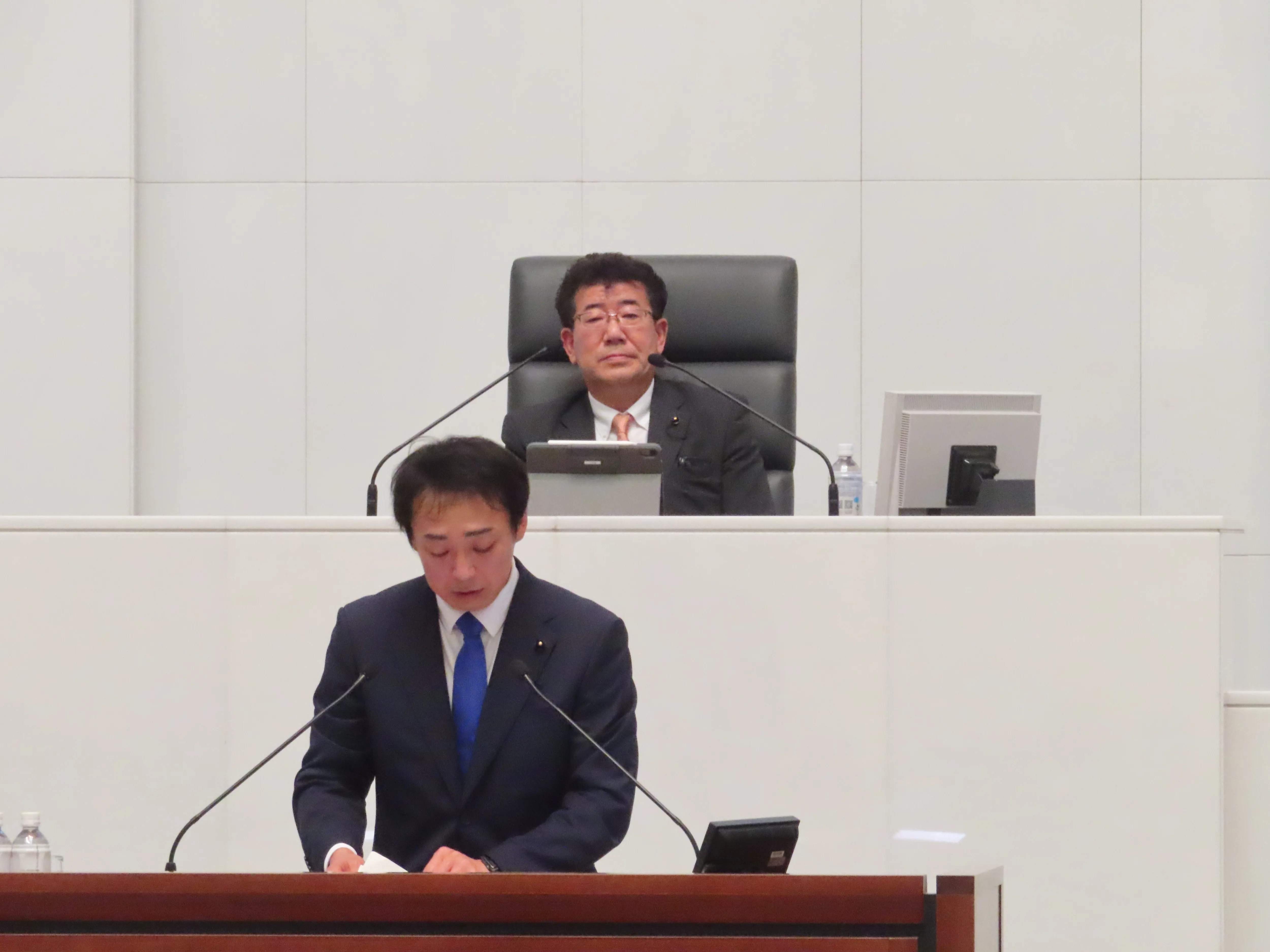 議会の様子３