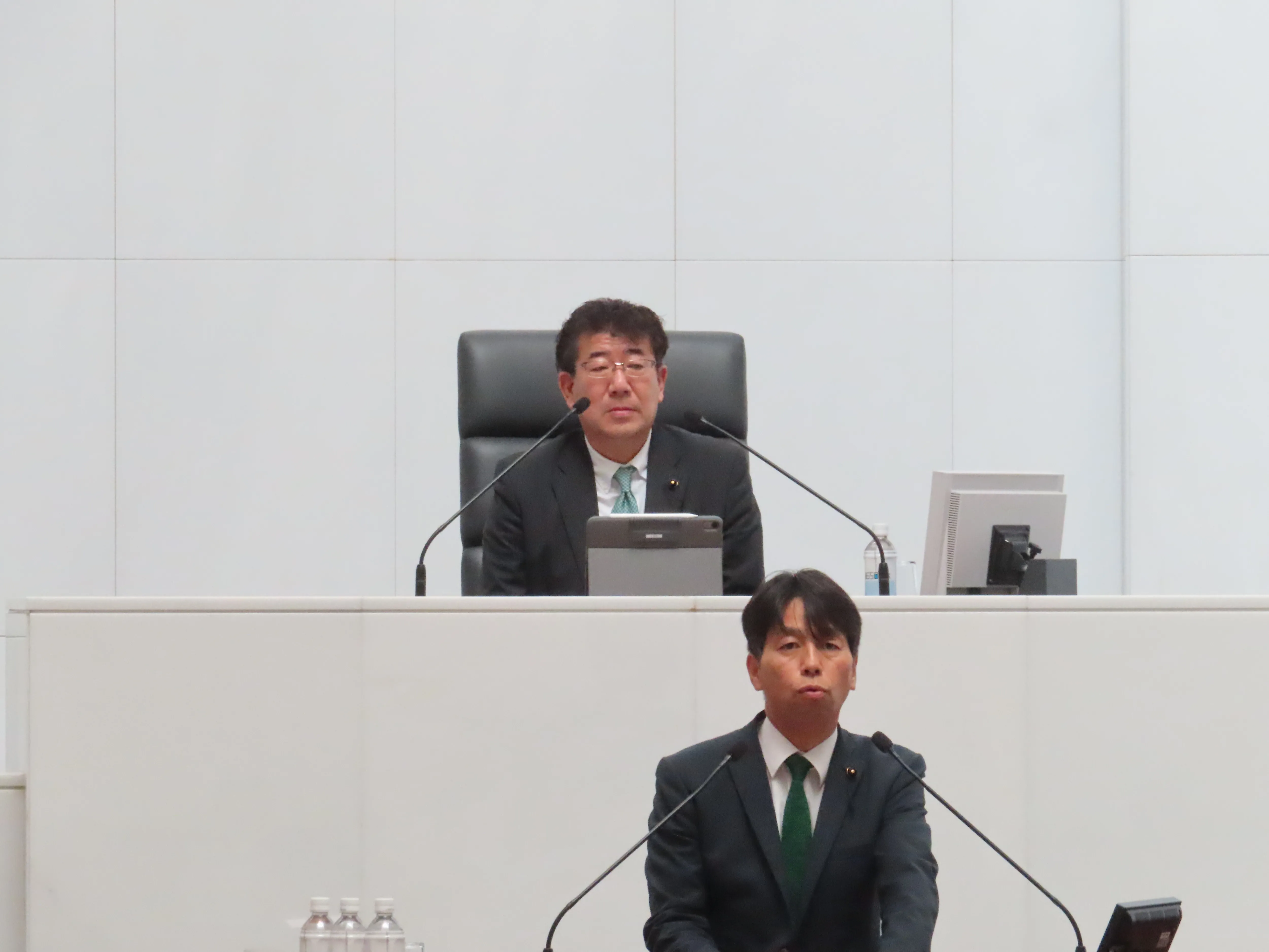 議会の様子２