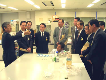 県警察本部科学捜査研究所