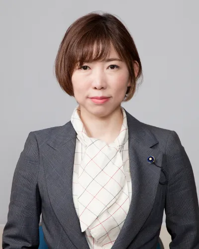 長田 麻美 議員（日本維新の会）