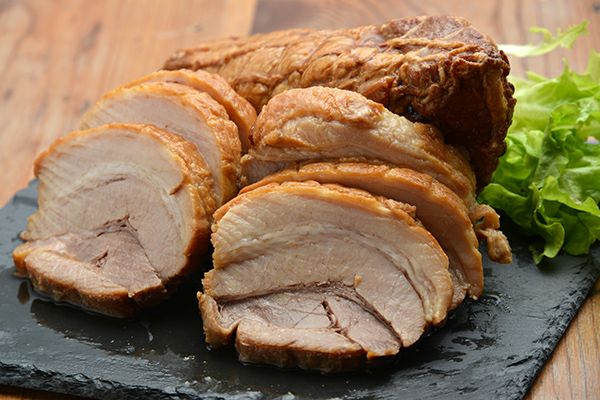 こうじやの自家製塩麹使用