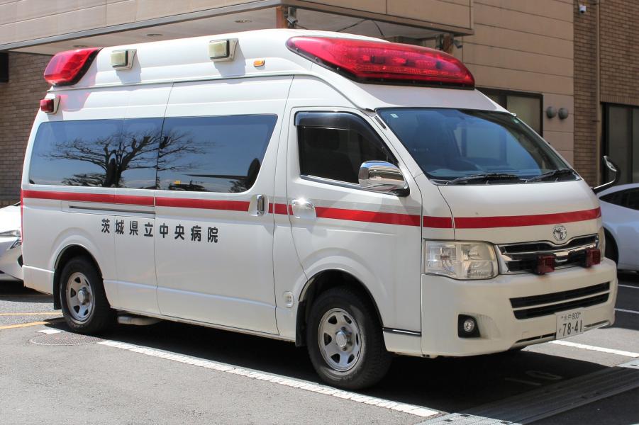 病院救急車写真
