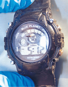 腕時計（黒色）文字盤の写真