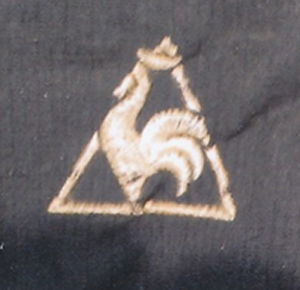 ズボン（黒色）ロゴの写真