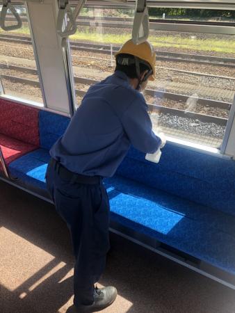 （鉄道）座席の消毒