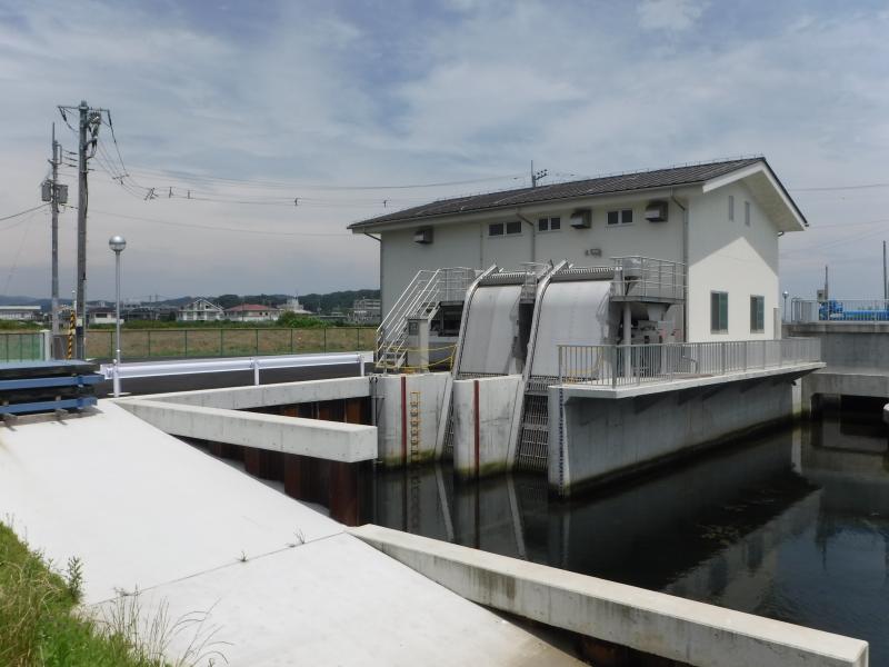 排水機場の全景